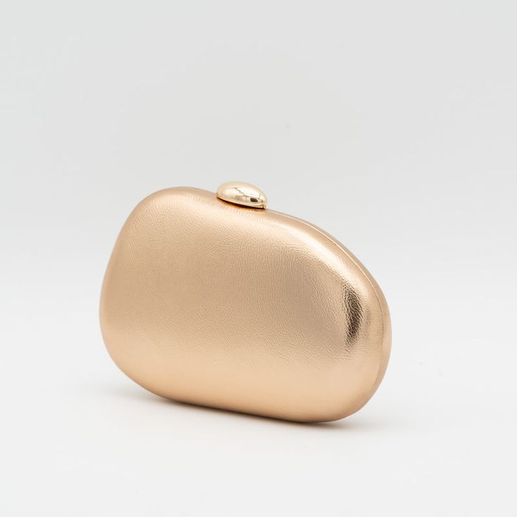 Clutch_polipiel_asim%C3%A9trico_efecto_metalizado_champ%C3%A1n_1